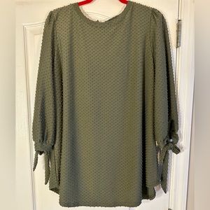 Stretchy Relaxed Fit Top!